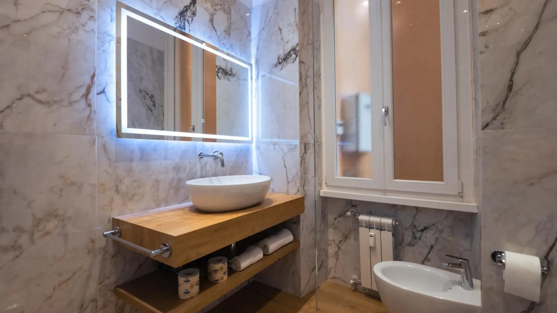 Ap Royal Suite Guesthouse Rome Italy